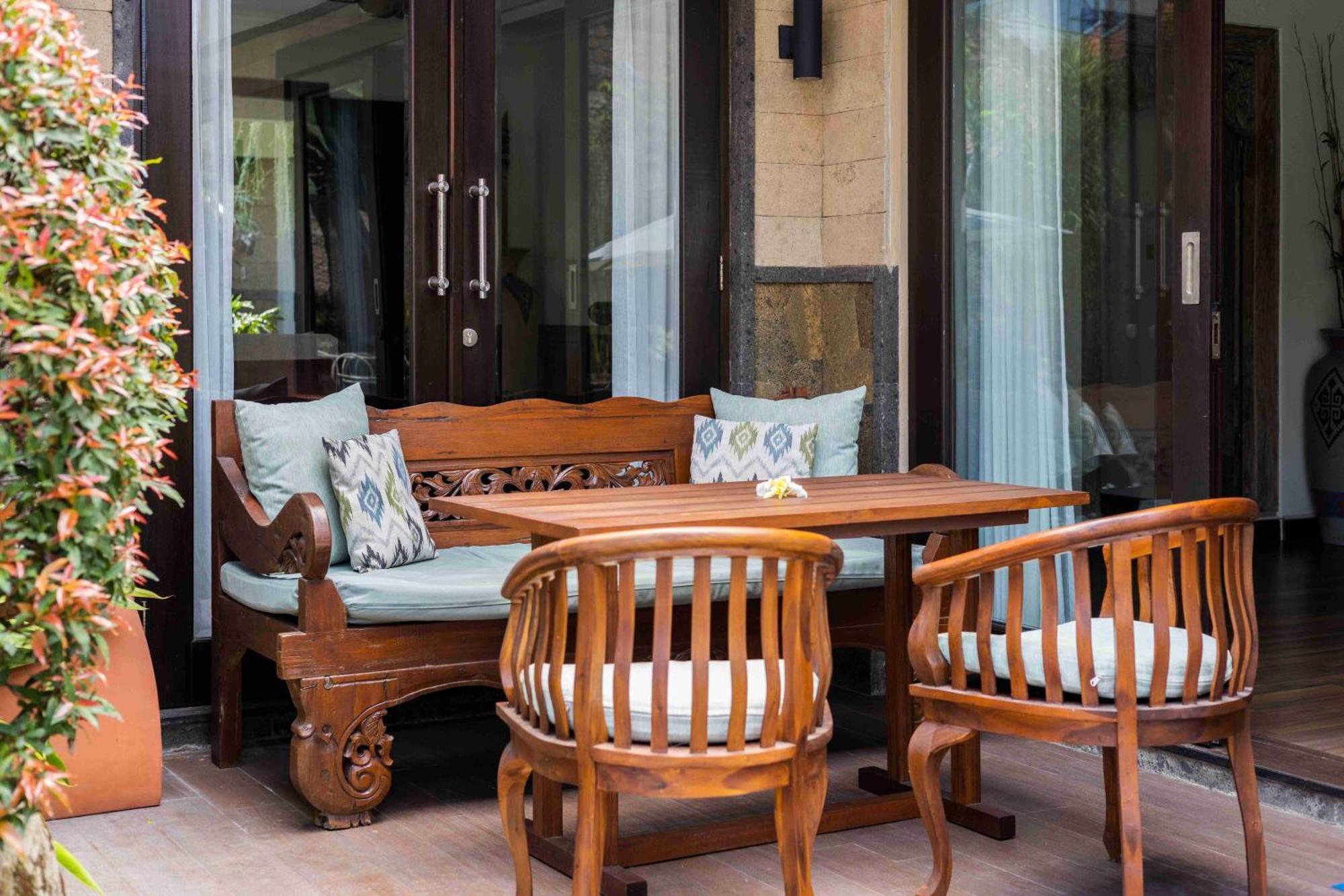 Villa Nesanur - Comfortable & Spacious Beachside Sanur Exterior photo