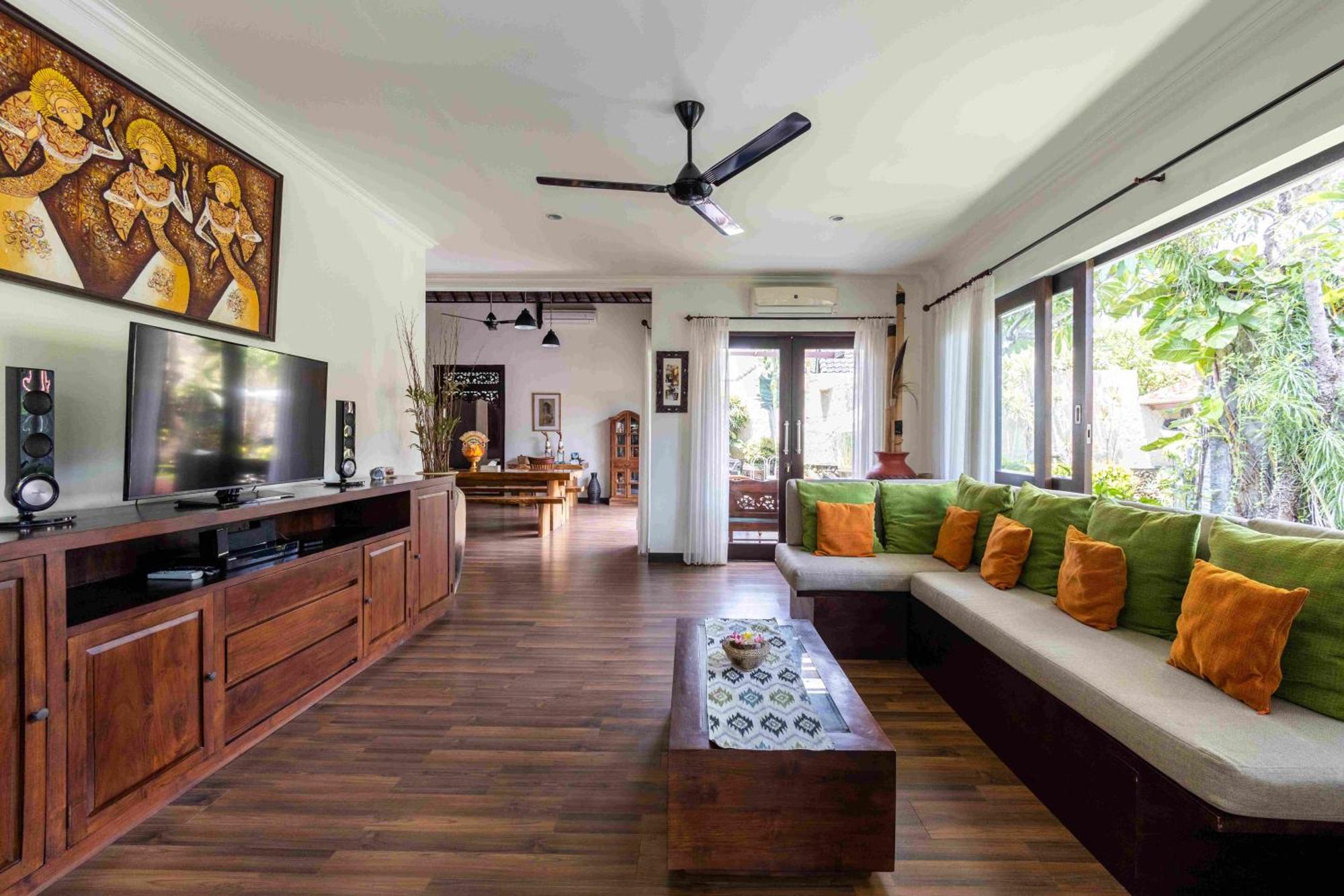 Villa Nesanur - Comfortable & Spacious Beachside Sanur Exterior photo