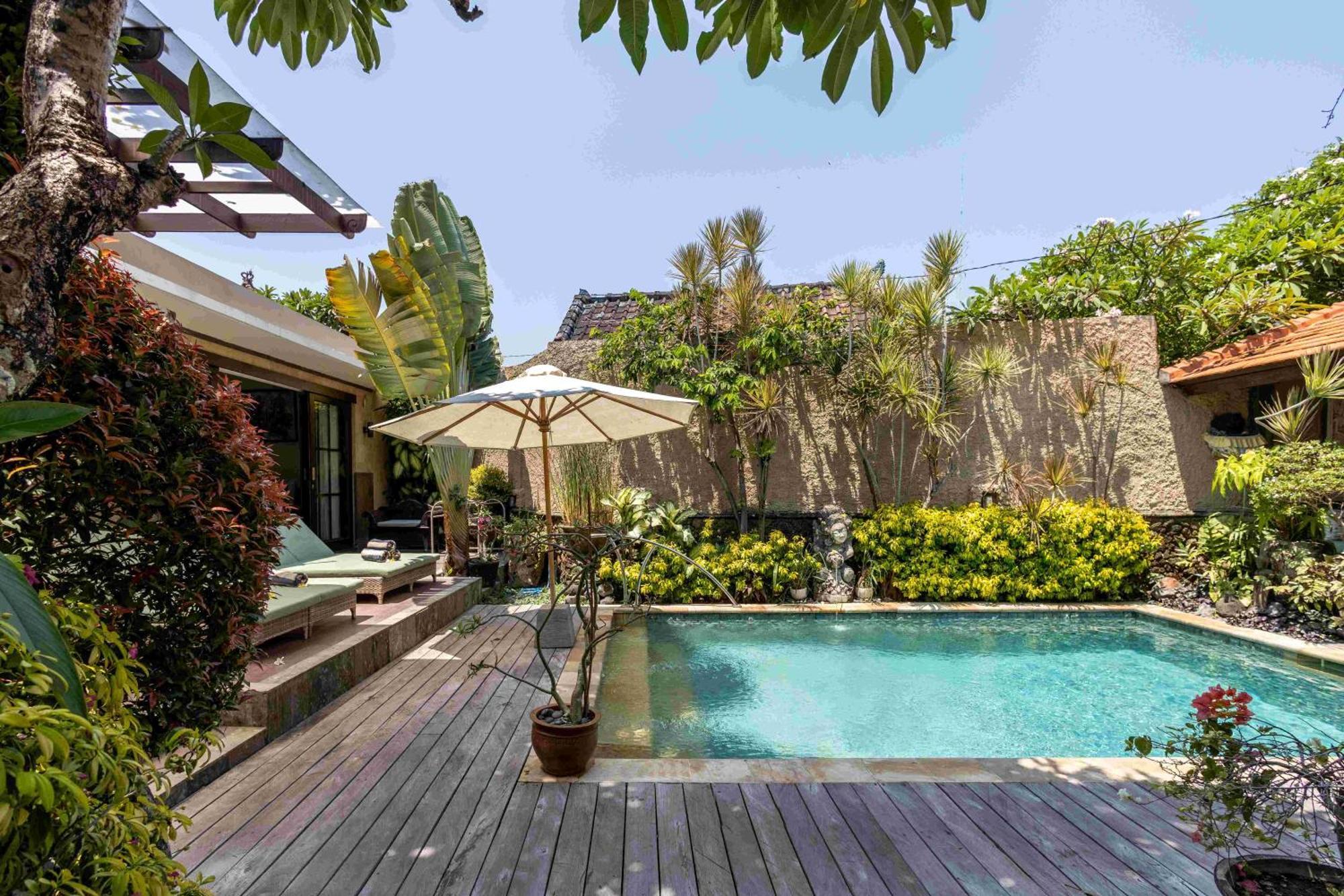 Villa Nesanur - Comfortable & Spacious Beachside Sanur Exterior photo